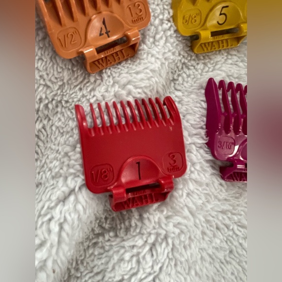 16 pc. WAHL ELECTRIC RAZOR/SHAVER GUARDS WITH CASE, no razor incuded - Picture 3 of 5